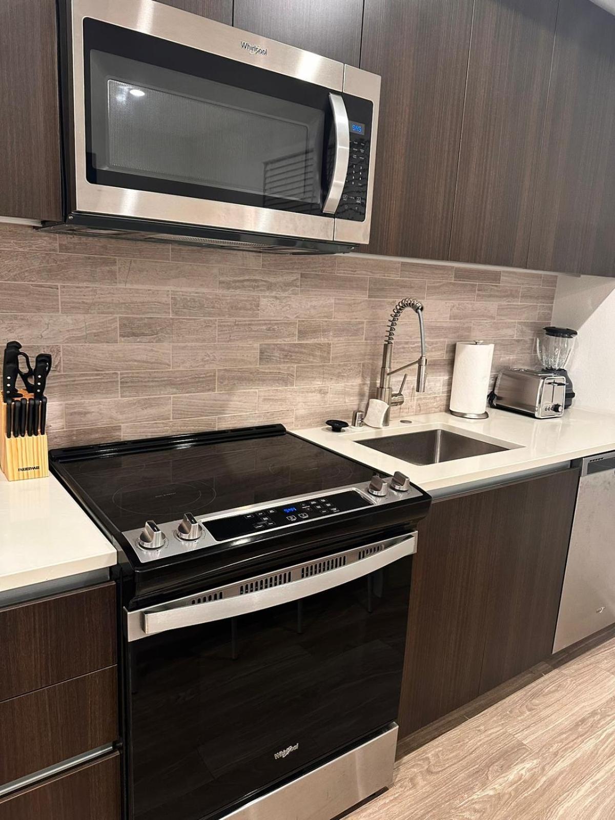 Cozy One Bedroom & Loft Sunset Free Off Site Parking And Wifi Los Angeles Kültér fotó